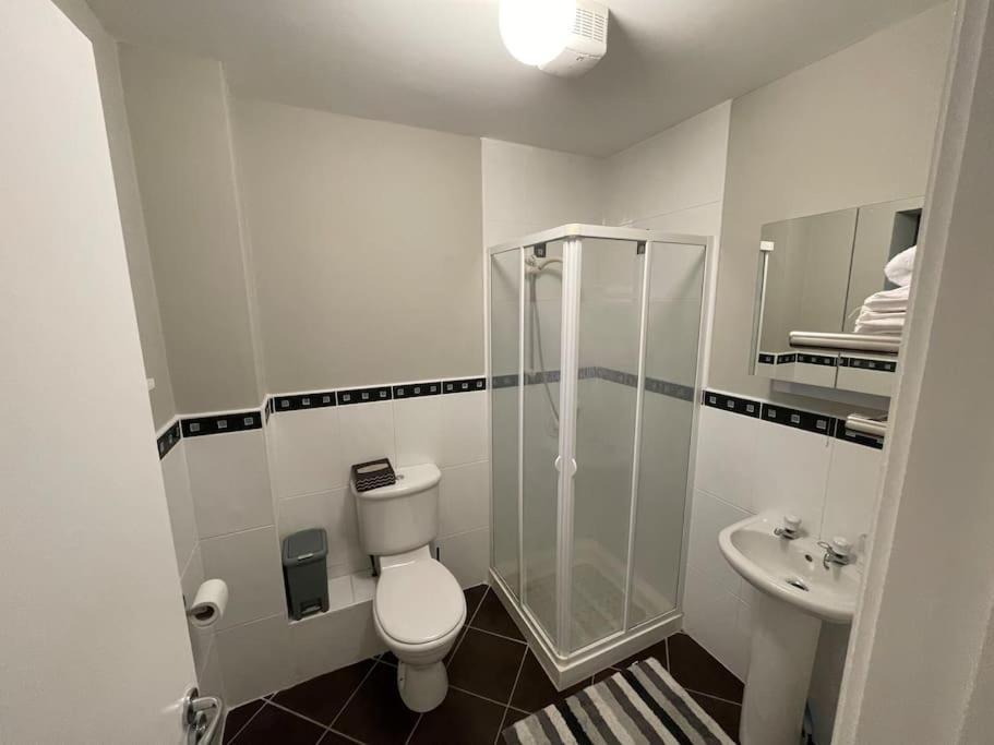 Entire Apartment , Centre Carrick-On-Shannon Экстерьер фото